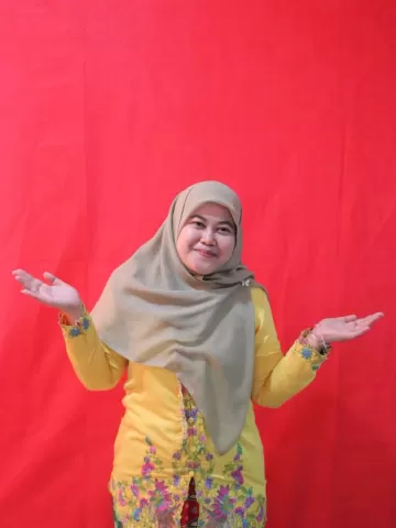 Rossa Audina Syahrini, S.Pd.