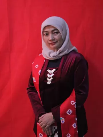 1. Luluk Mulyaningsih