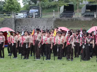 Upacara Pembukaan 12